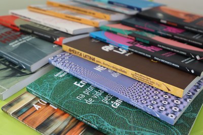 Obras de docentes, técnicos e pós-graduandos serão apresentadas para a sociedade durante a Bienal 2025