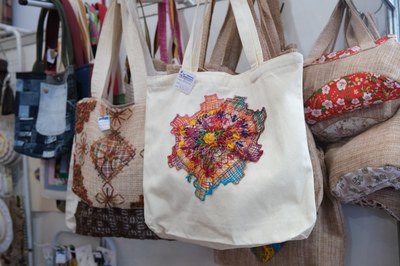 EconomiaSolidaria-RennerBoltrino (1).JPG