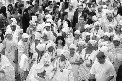 Cortejo na abertura da 11ª Bienal Internacional do Livro de Alagoas (Foto: Jônatas Medeiros)