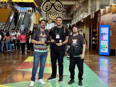 Renner Boldrino, Jônatas Medeiros e Adriano Arantos eternizaram momentos da Bienal 2025 (Foto: Thyeres Medeiros)