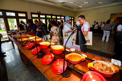 cafe_bienal-foto-jonatas-medeiros-7_54723535835_o.jpg