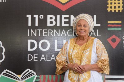 cafe_bienal-foto-renner-boldrino-8_54722856619_o.jpg