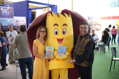 Eraldo Ferraz, curador da Bienal, prestigia lançamento de Sururé: Abraçando Mudanças (Foto: Renner Boldrino)