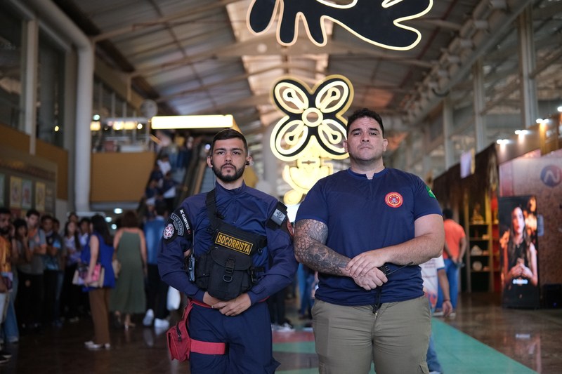 Médicos e Bombeiros Civis garantem segurança e suporte ao público