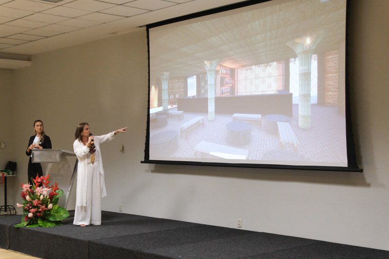 Cenografia da Bienal de Alagoas transforma espaço em viagem simbólica à África Cenografia da Bienal de Alagoas transforma espaço em viagem simbólica à África