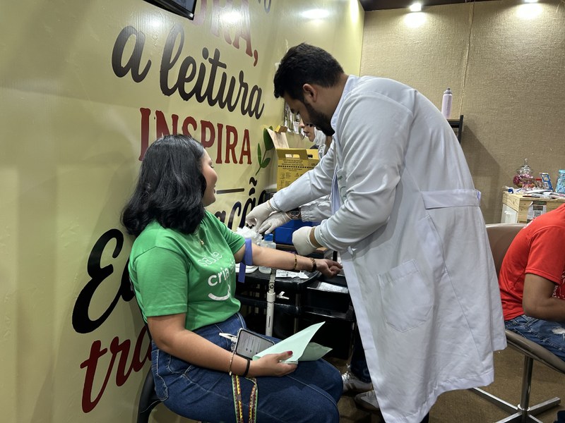 Hemoal promove cadastro para doação de medula óssea