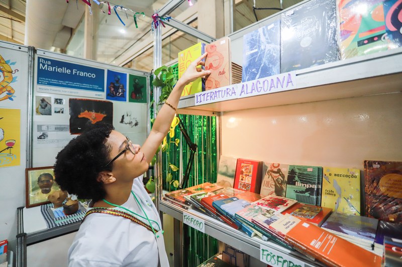 Livrarias reforçam a força da literatura independente e alagoana