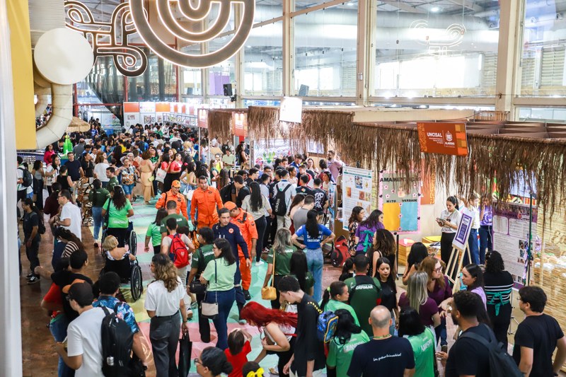 Mais de 400 mil visitantes e 520 mil livros vendidos: os números da 11ª Bienal