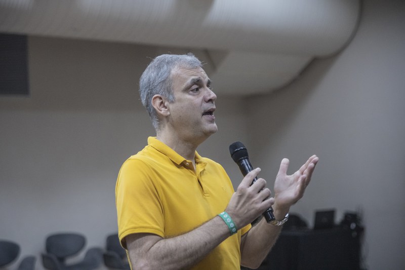 Palestra com Ruy Braga debate relação entre capitalismo e racismo