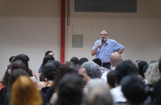 Psicanalistas debatem raça, gênero e identitarismo social