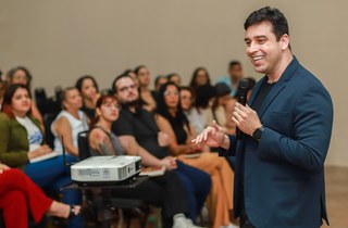 Kleiton Ferreira explica técnicas usadas em audiências