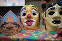 Máscaras e bonecos são tema de atividade durante evento